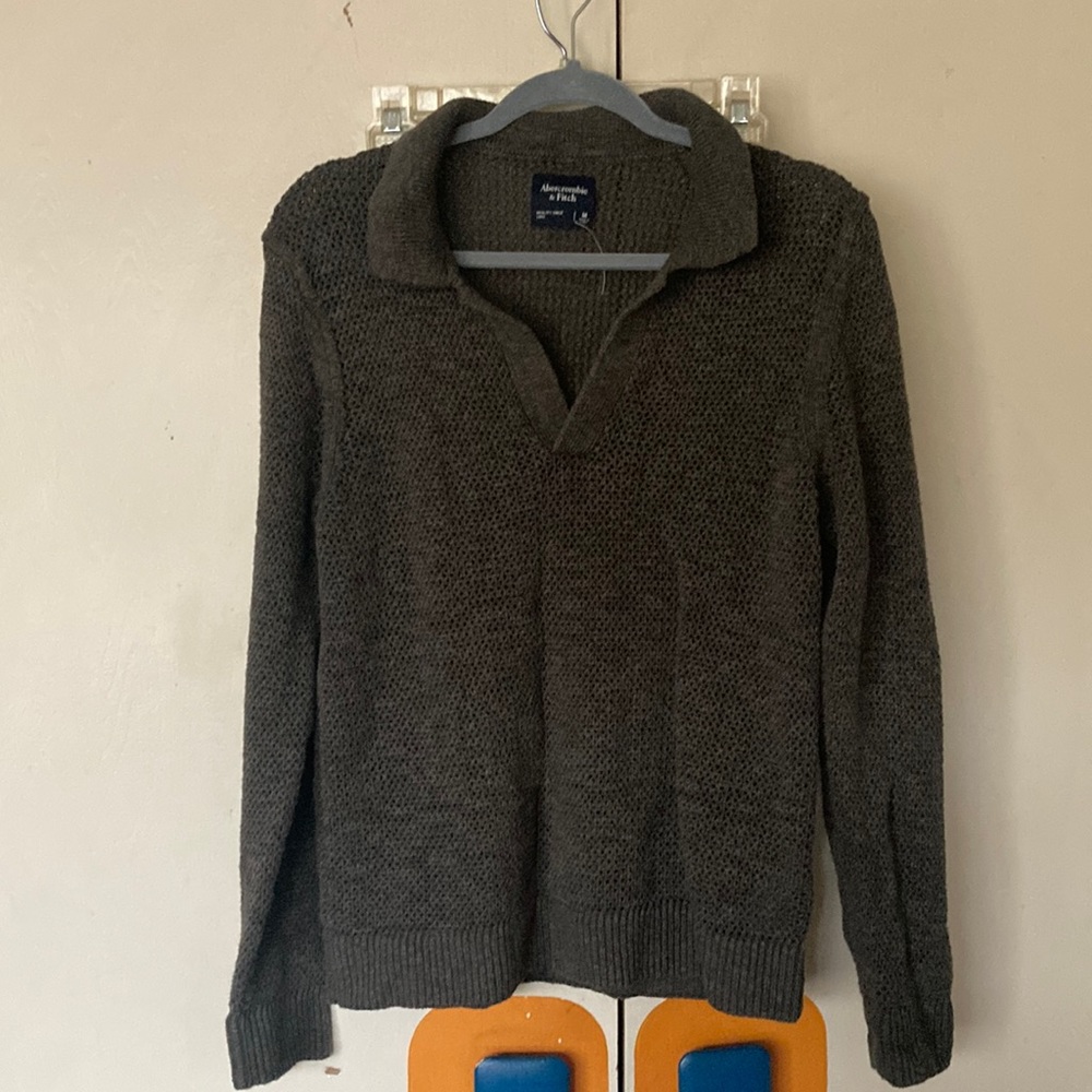 Gray sweater